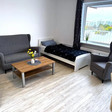 Kaiser-rooms Stralsunder Ring 18